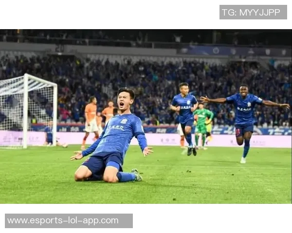 一名足球巨星如何凭一己之力改变整支球队的命运与未来