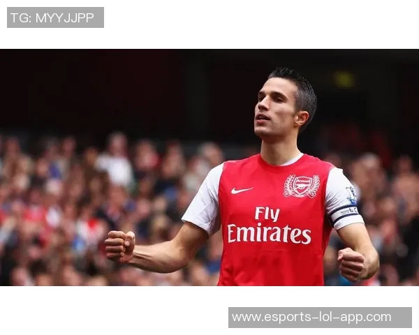 现役足坛老将星光熠熠坚守赛场再现传奇风采